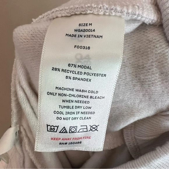 We Wander Leopard Print Lounge Pants White Grey Medium NWT Casual Pajamas Cozy - Picture 6 of 7